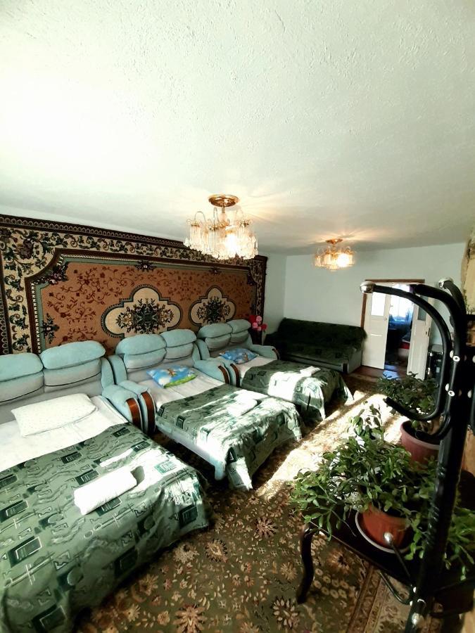 Guesthouse Kishimzhan Talas Exterior foto